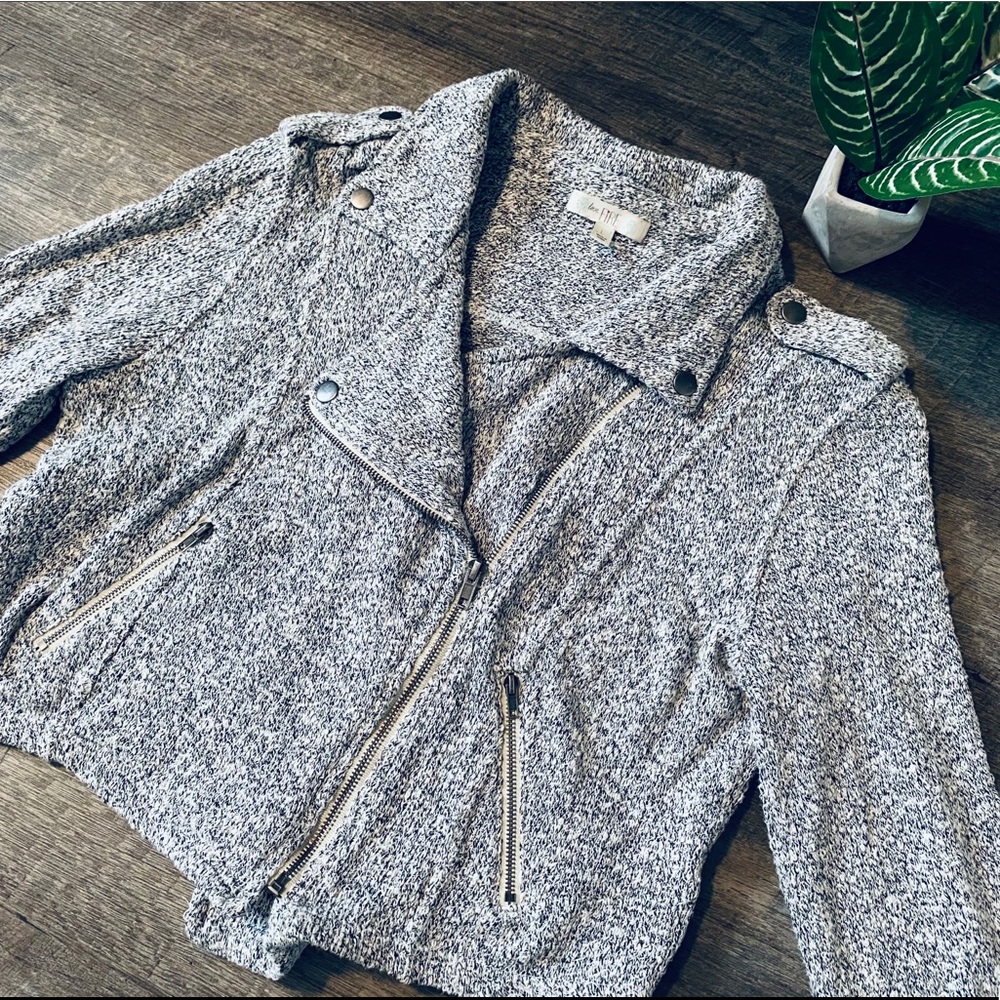 Knit cropped utility sweater
